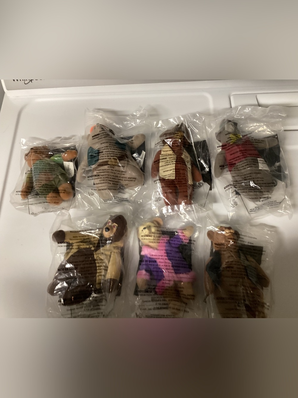 1 to 7 Disney country Bear happy meal prize